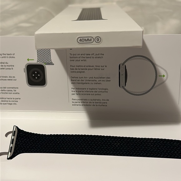 Apple Watch Band 38/40/41MM authentic Apple Watch band - Picture 8 of 13